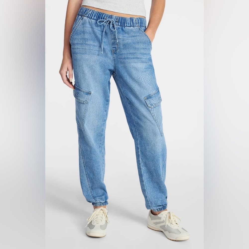 No Boundaries Light Wash Denim Cargo Joggers